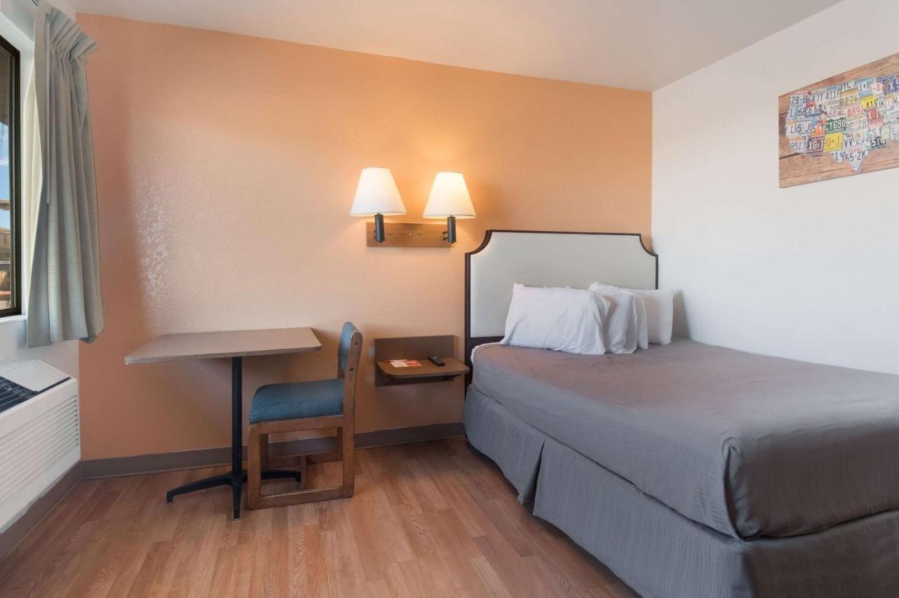 Econo Lodge Yakima Eksteriør bilde
